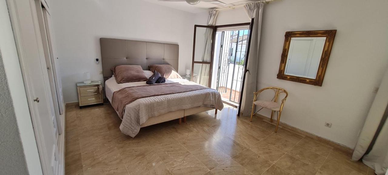 Maison Marbella Proche De La Mer Buitenkant foto