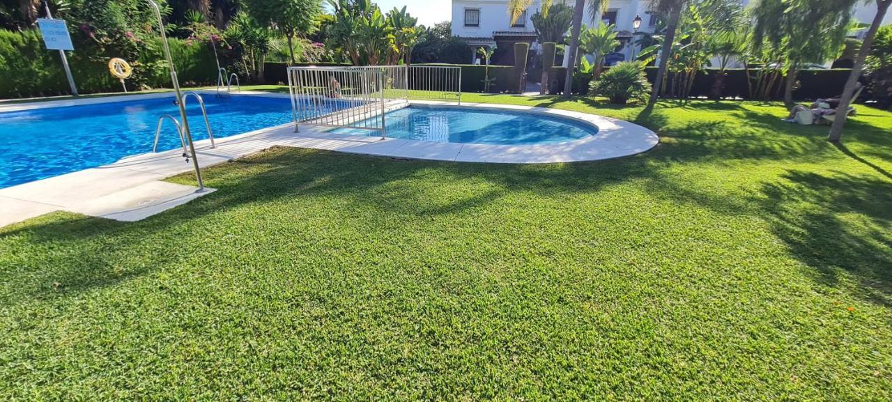 Maison Marbella Proche De La Mer Buitenkant foto