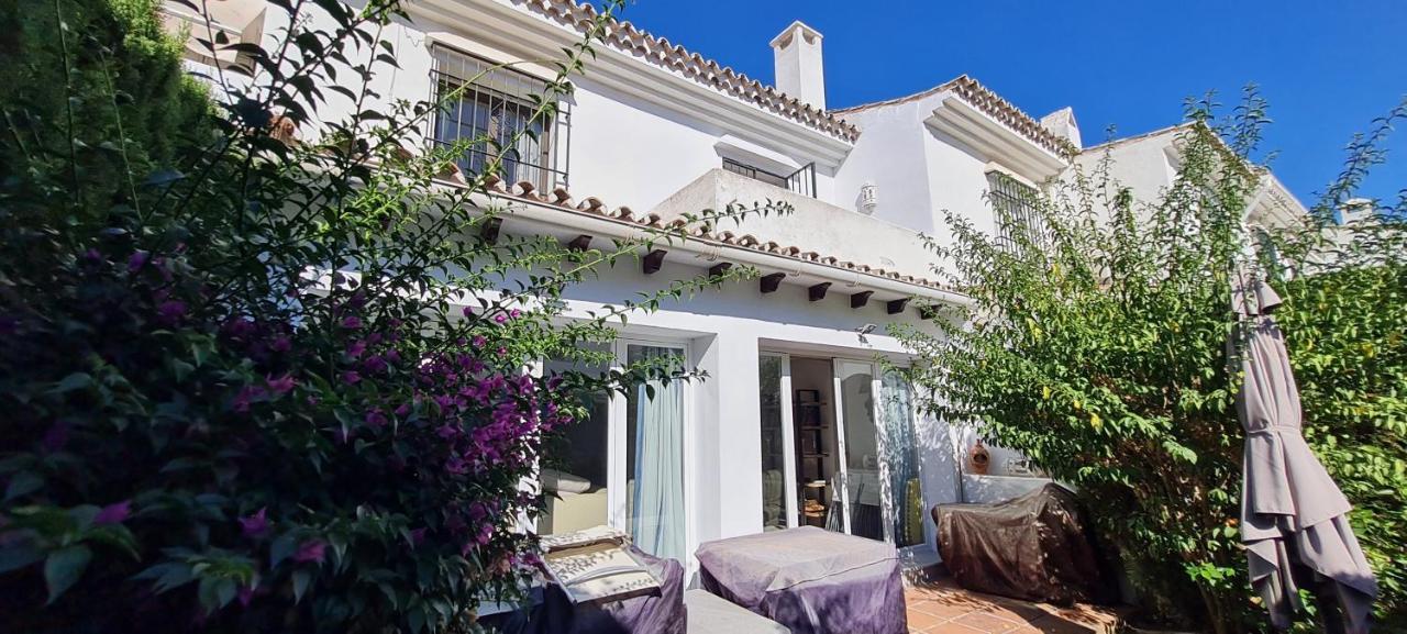 Maison Marbella Proche De La Mer Buitenkant foto