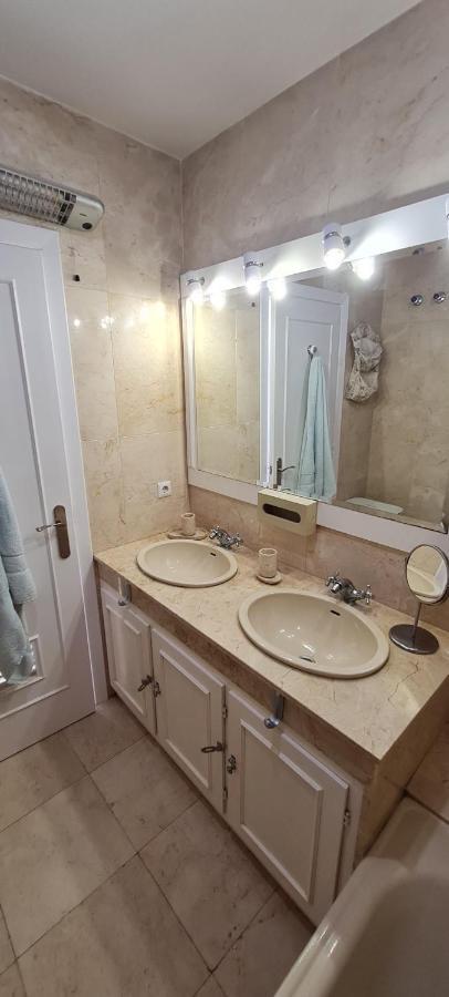 Maison Marbella Proche De La Mer Buitenkant foto